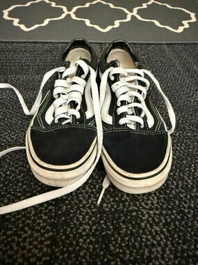 Black Vans Shoe